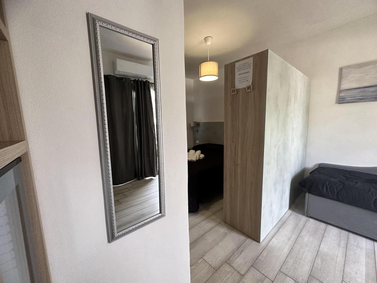 Frontemare Hotel Village & Ristorante ローディ・ガルガーニコ エクステリア 写真